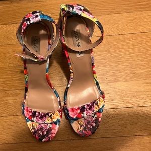 Steve Madden floral heels